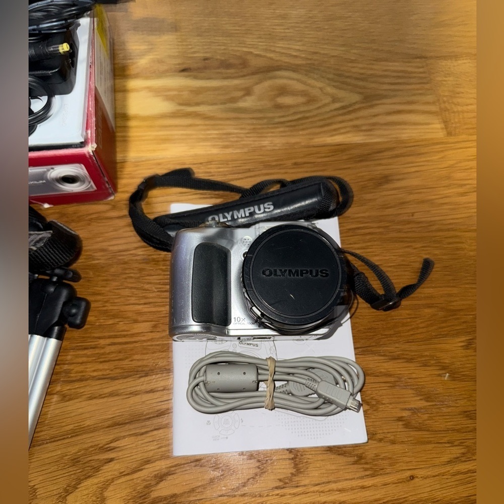Lot Of 7 Mixed Digital Cameras​​​ - Picture 7 of 10
